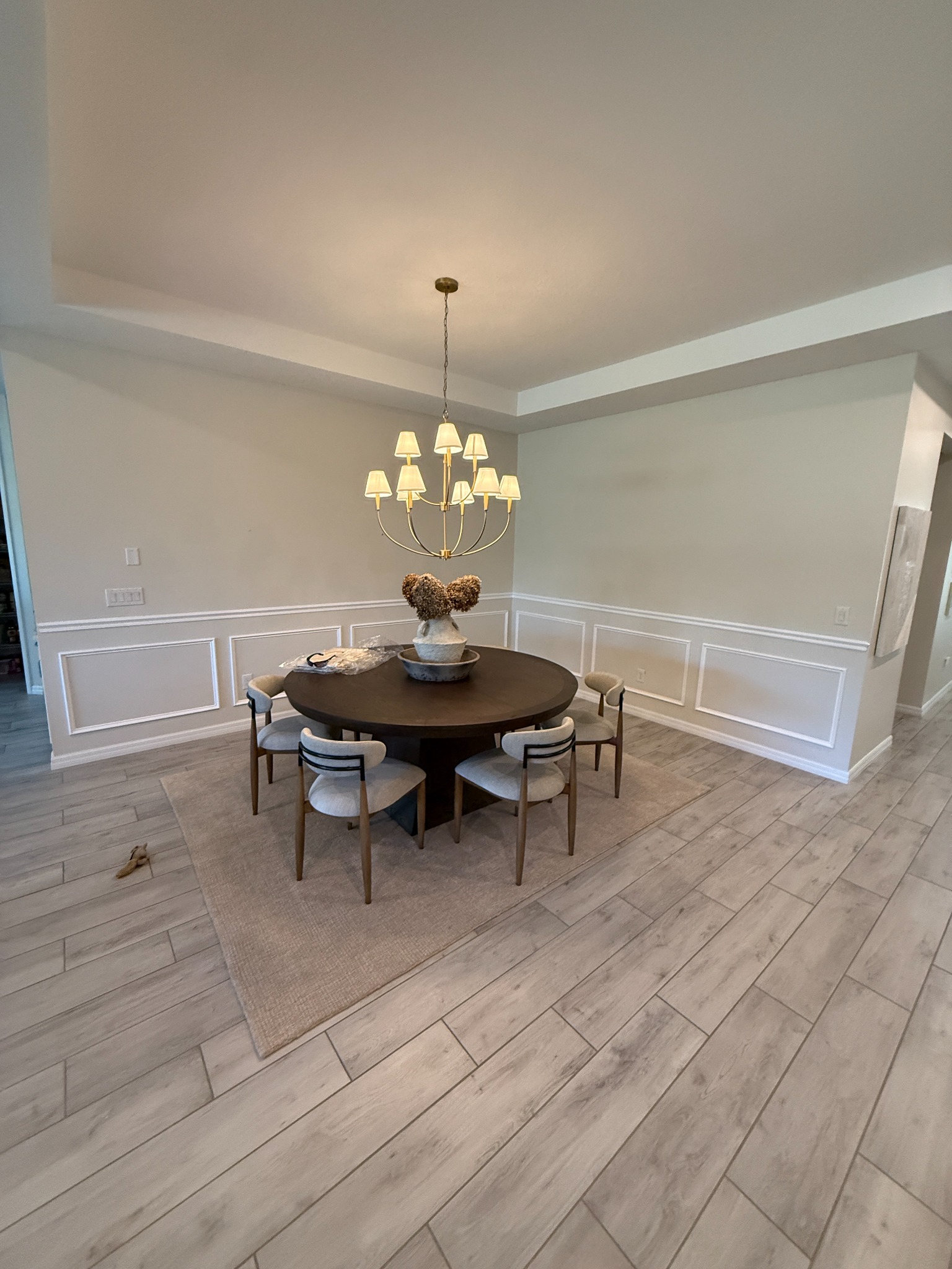 Dining room finished trim